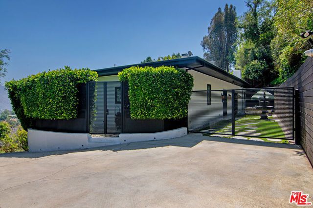 7318 Pacific View Drive, Los Angeles, CA 90068