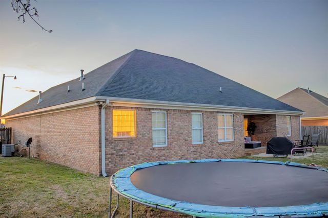 2609 Buckingham Gate SW, Decatur, AL 35603