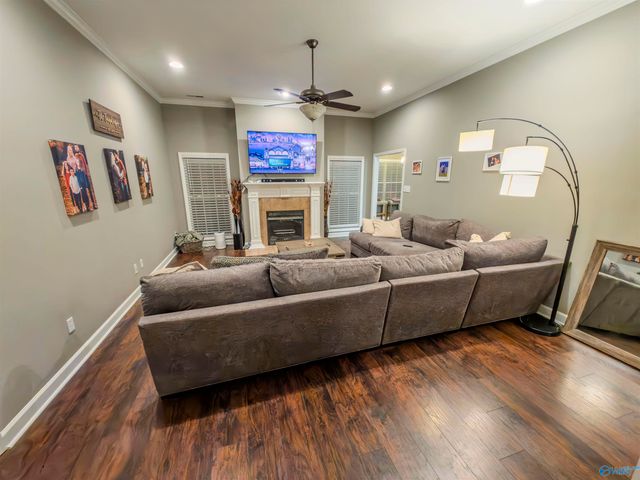 2609 Buckingham Gate SW, Decatur, AL 35603