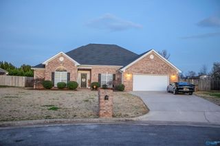 2609 Buckingham Gate SW, Decatur, AL 35603