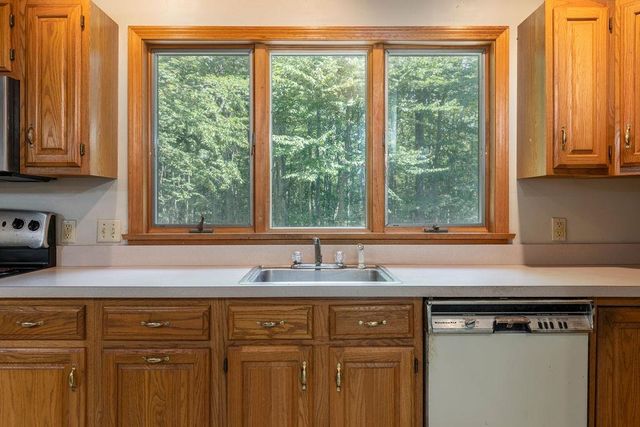 155 Job Seamans Acres, New London, NH 03257