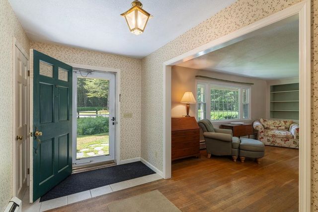 155 Job Seamans Acres, New London, NH 03257