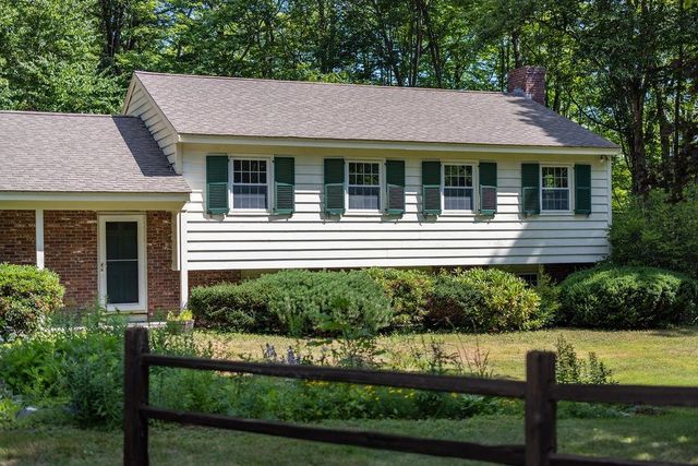 155 Job Seamans Acres, New London, NH 03257