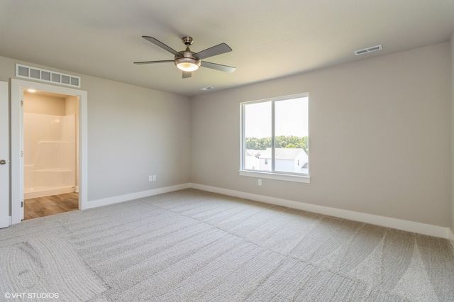 2426 E 50th Court, Des Moines, IA 50317