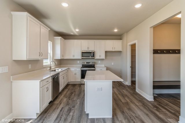 2426 E 50th Court, Des Moines, IA 50317