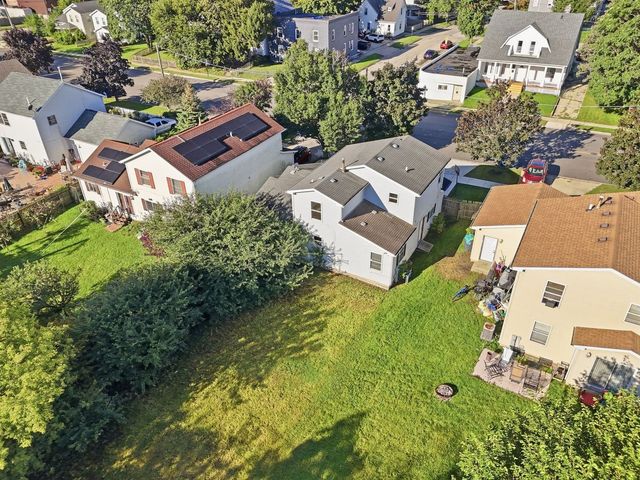 657 S Mcalister Avenue, Waukegan, IL 60085