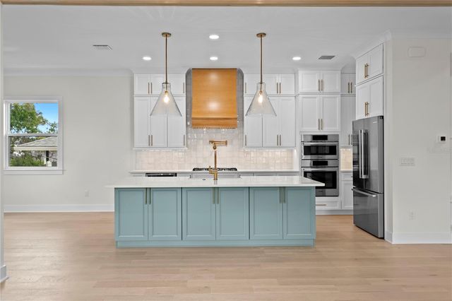 1851 MISSISSIPPI AVENUE NE, St Petersburg, FL 33703