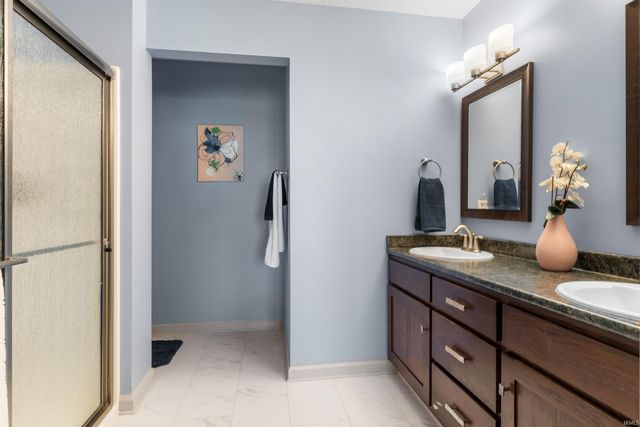 8735 Kilikenny Cove, Fort Wayne, IN 46835