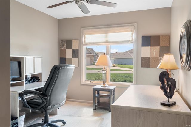 8735 Kilikenny Cove, Fort Wayne, IN 46835