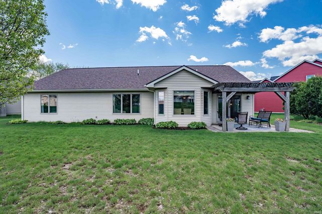 8735 Kilikenny Cove, Fort Wayne, IN 46835