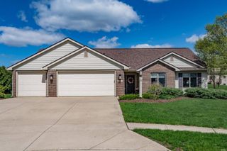 8735 Kilikenny Cove, Fort Wayne, IN 46835