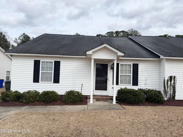 520 Lake Road A&B, Greenville, NC 27834