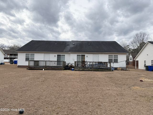 520 Lake Road A&B, Greenville, NC 27834