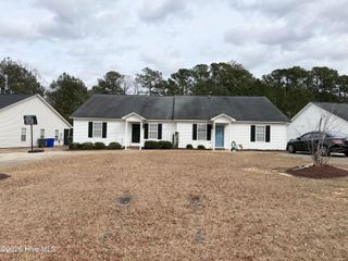 520 Lake Road A&B, Greenville, NC 27834