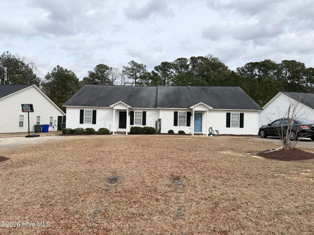 520 Lake Road A&B, Greenville, NC 27834