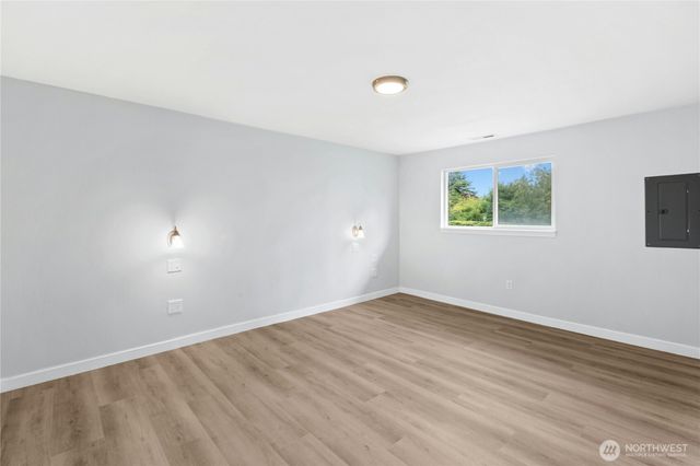 1979 Meridian Street, Oak Harbor, WA 98277