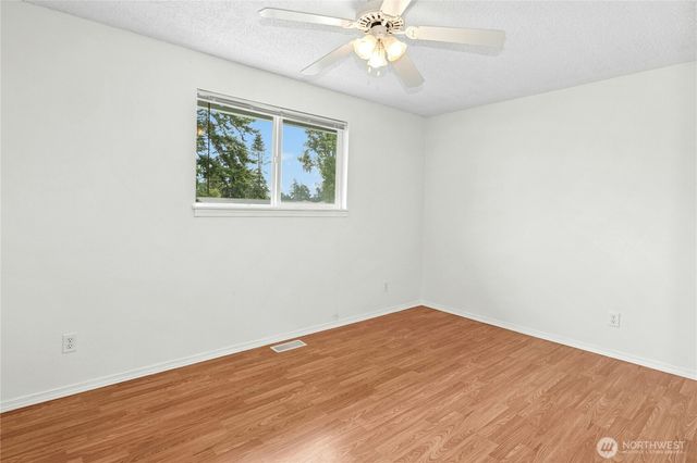 1979 Meridian Street, Oak Harbor, WA 98277