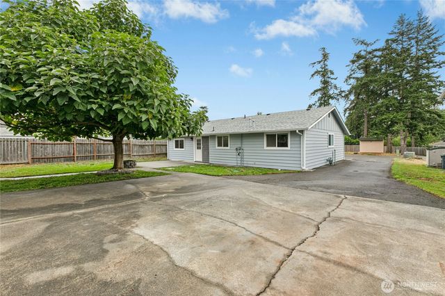 1979 Meridian Street, Oak Harbor, WA 98277