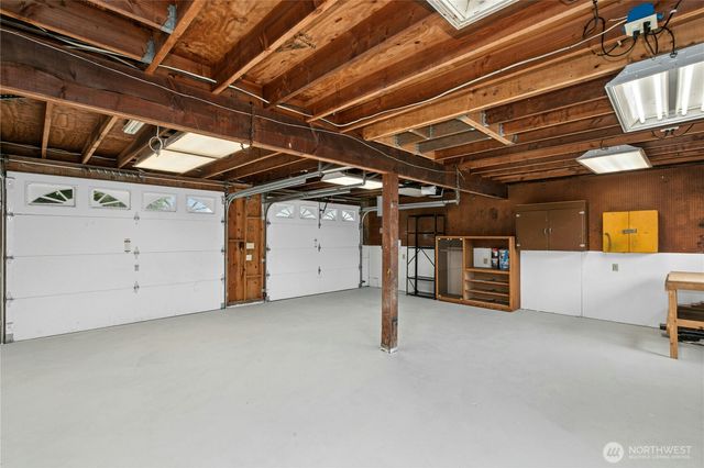 1979 Meridian Street, Oak Harbor, WA 98277