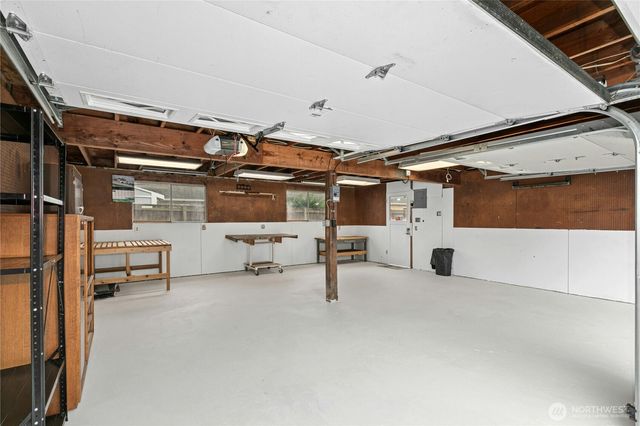 1979 Meridian Street, Oak Harbor, WA 98277