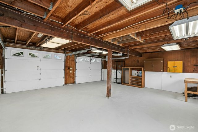 1979 Meridian Street, Oak Harbor, WA 98277