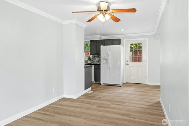 1979 Meridian Street, Oak Harbor, WA 98277