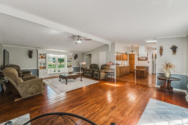 6967 Hollow Road SW, Pataskala, OH 43062