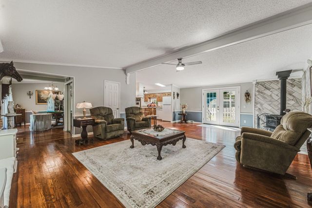 6967 Hollow Road SW, Pataskala, OH 43062