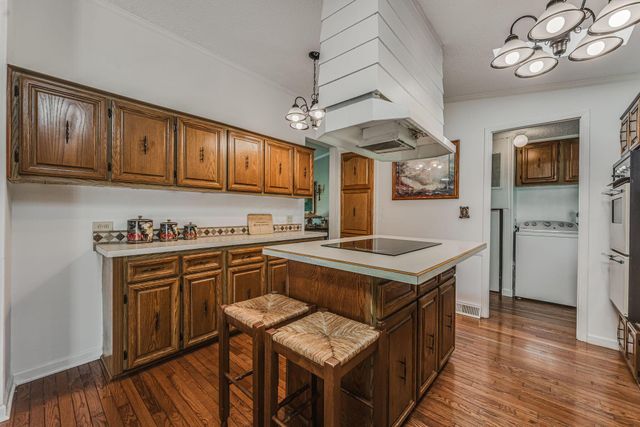 6967 Hollow Road SW, Pataskala, OH 43062
