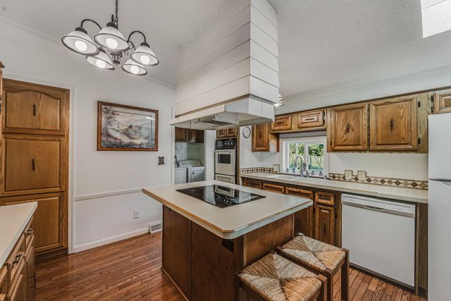 6967 Hollow Road SW, Pataskala, OH 43062