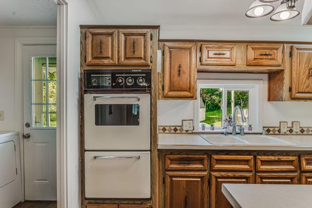 6967 Hollow Road SW, Pataskala, OH 43062