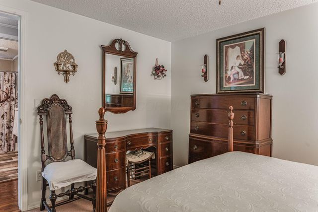 6967 Hollow Road SW, Pataskala, OH 43062