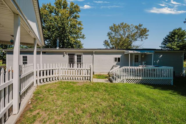 6967 Hollow Road SW, Pataskala, OH 43062