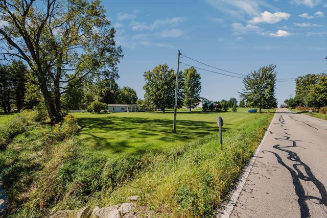 6967 Hollow Road SW, Pataskala, OH 43062