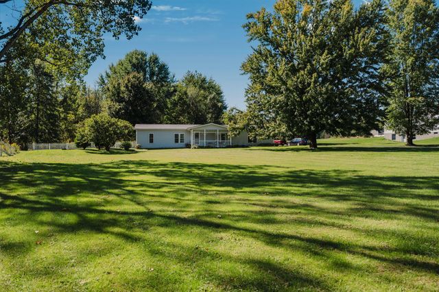 6967 Hollow Road SW, Pataskala, OH 43062