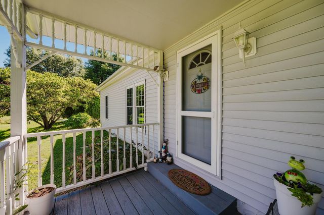 6967 Hollow Road SW, Pataskala, OH 43062