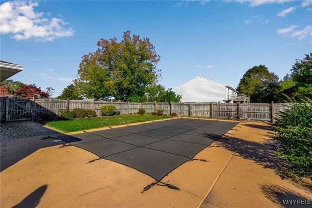 8499 Stringham Drive, Batavia, NY 14020