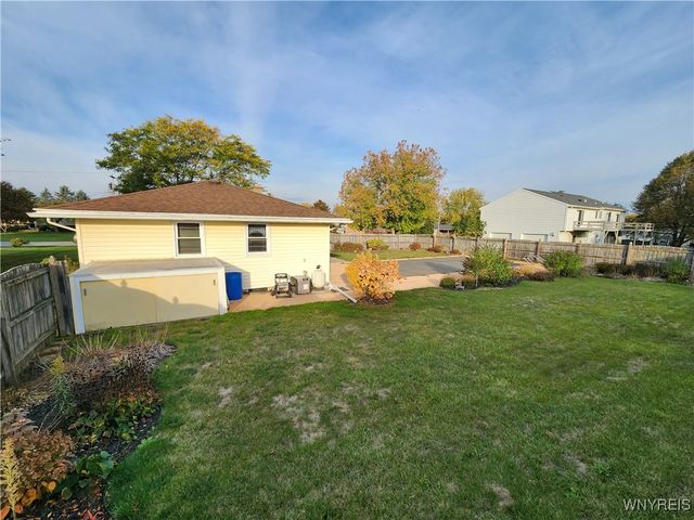 8499 Stringham Drive, Batavia, NY 14020