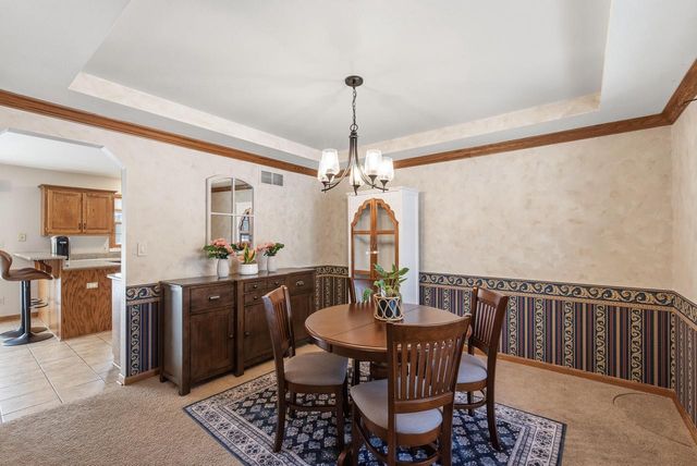 N53W15161 Glenmeadow COURT, Menomonee Falls, WI 53051