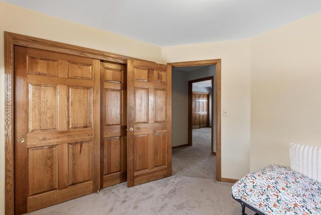 N53W15161 Glenmeadow COURT, Menomonee Falls, WI 53051
