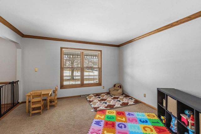 N53W15161 Glenmeadow COURT, Menomonee Falls, WI 53051