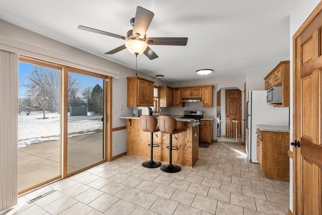 N53W15161 Glenmeadow COURT, Menomonee Falls, WI 53051