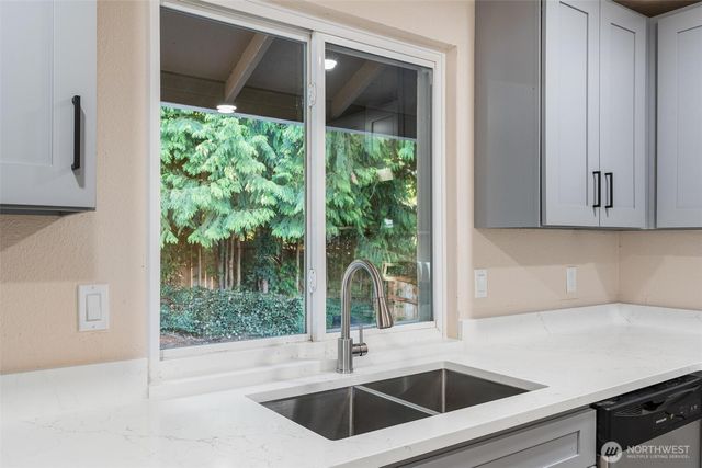 4203 SW 328th Street, Federal Way, WA 98023