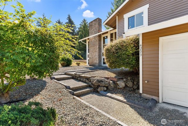 4203 SW 328th Street, Federal Way, WA 98023
