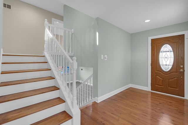 9314 Menard Avenue, Morton Grove, IL 60053