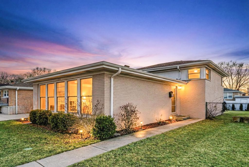 9314 Menard Avenue, Morton Grove, IL 60053