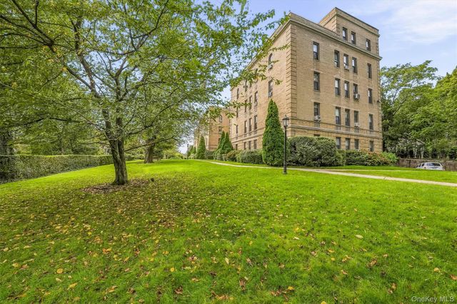 43 Calton Road 3D, New Rochelle, NY 10804