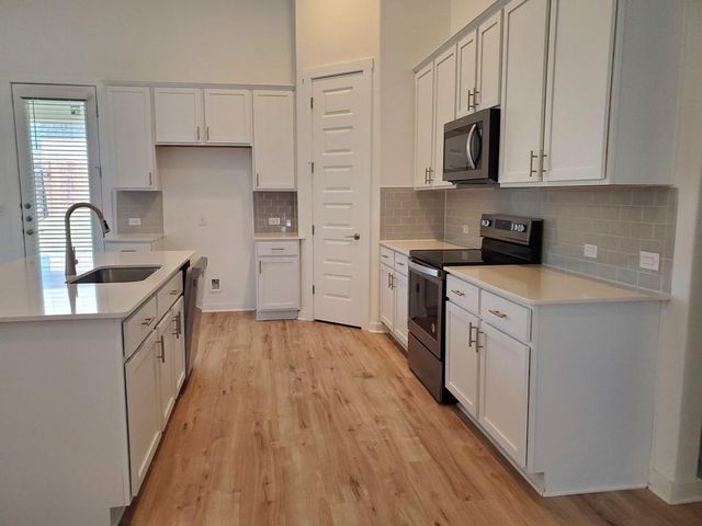 648 Peace Pipe WAY, Georgetown, TX 78628