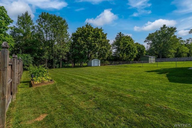 100 Burmon Drive, Orchard Park, NY 14127