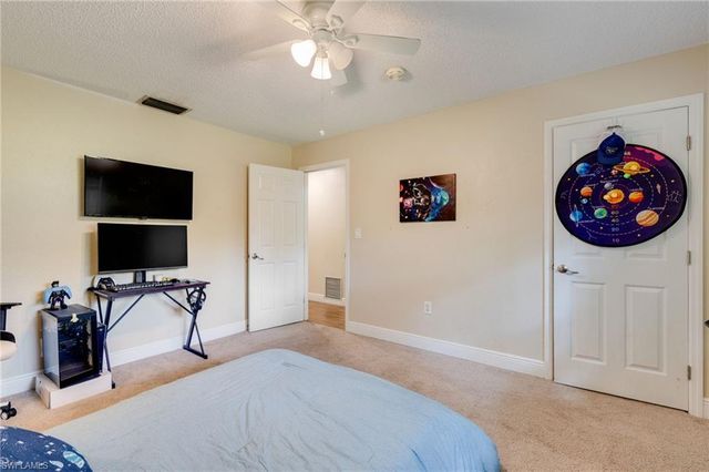 4613 Orange River Loop RD, Fort Myers, FL 33905